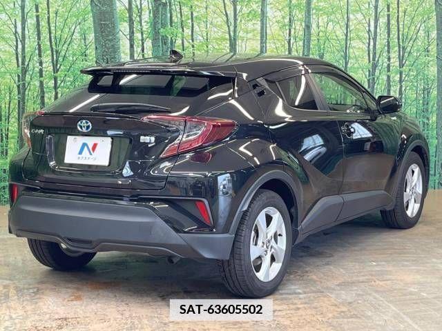 Toyota C-HR 2018-07 342545-17