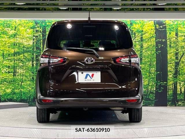 Toyota SIENTA 2017-02 243639-16