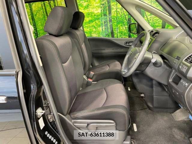 Nissan SERENA 2011-10 335373-8