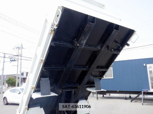 Mitsubishi CANTER 2019-09 302543-13
