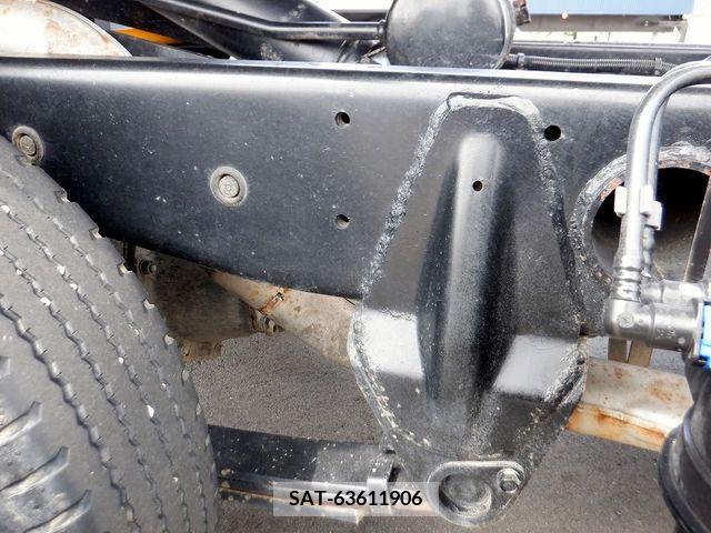 Mitsubishi CANTER 2019-09 302543-10