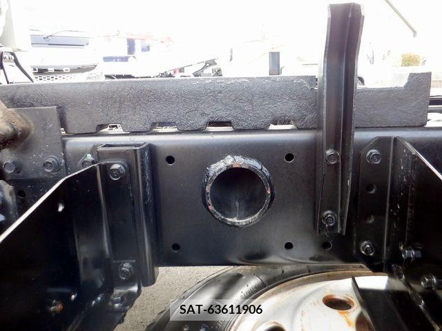 Mitsubishi CANTER 2019-09 302543-8