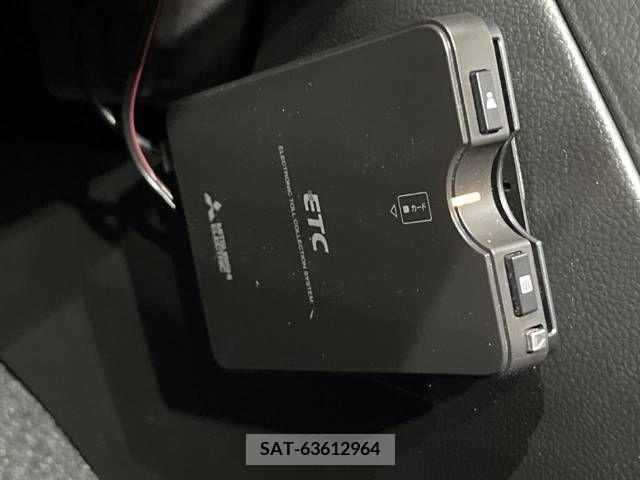 Suzuki SWIFT 2018-08 369073-6