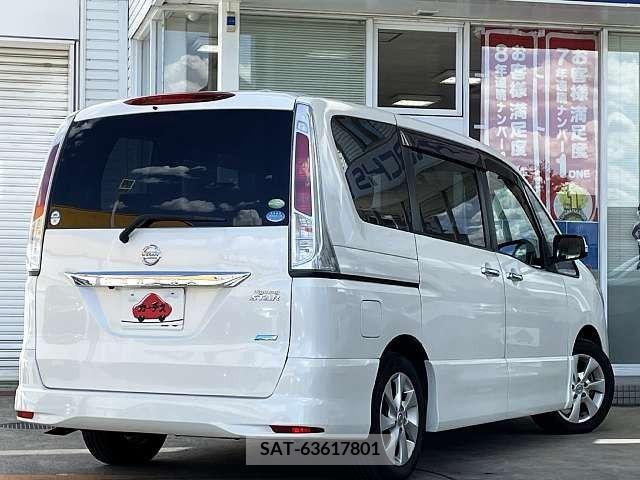 Nissan SERENA 2011-01 367740-2