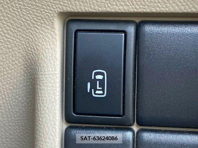 Nissan ROOX 2012-11 201323-16