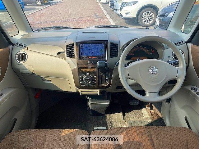 Nissan ROOX 2012-11 201323-1