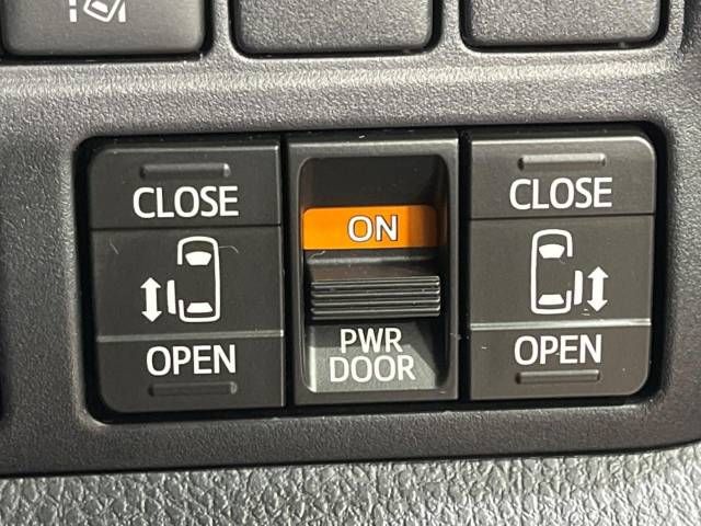 Toyota NOAH 2020-03 193820-7