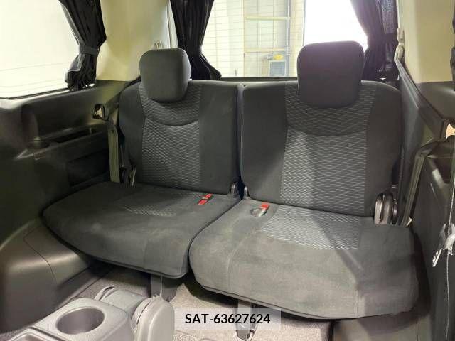 Nissan SERENA 2011-09 284345-9