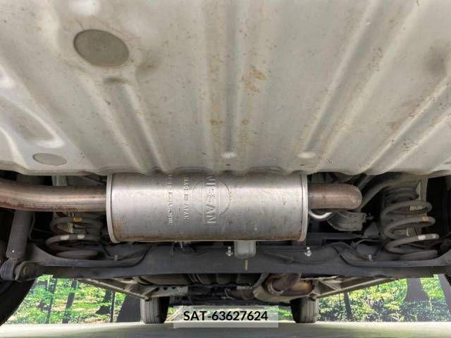 Nissan SERENA 2011-09 284345-19