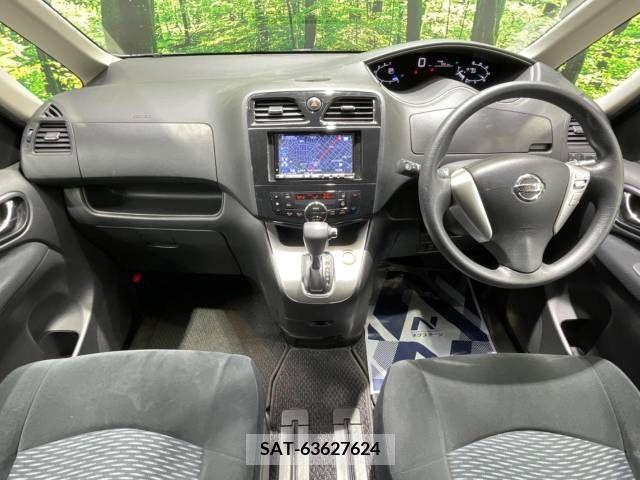 Nissan SERENA 2011-09 284345-1