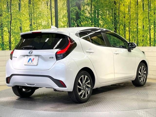 Toyota AQUA 2021-09 184699-17