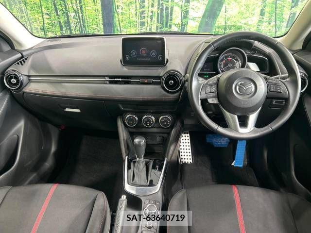 Mazda DEMIO 2015-12 359388-1