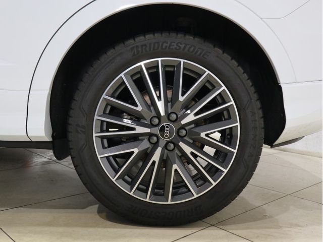 Audi Q3 2021-03 192246-26