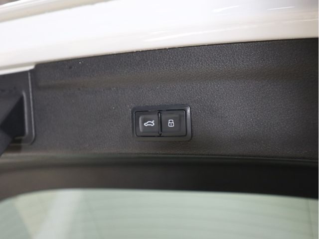 Audi Q3 2021-03 192246-23
