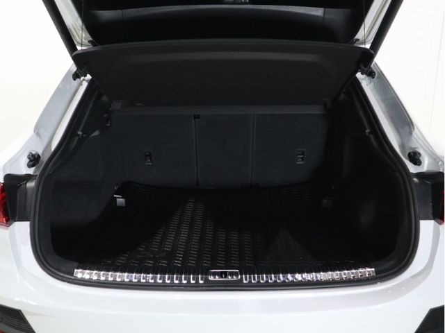 Audi Q3 2021-03 192246-24