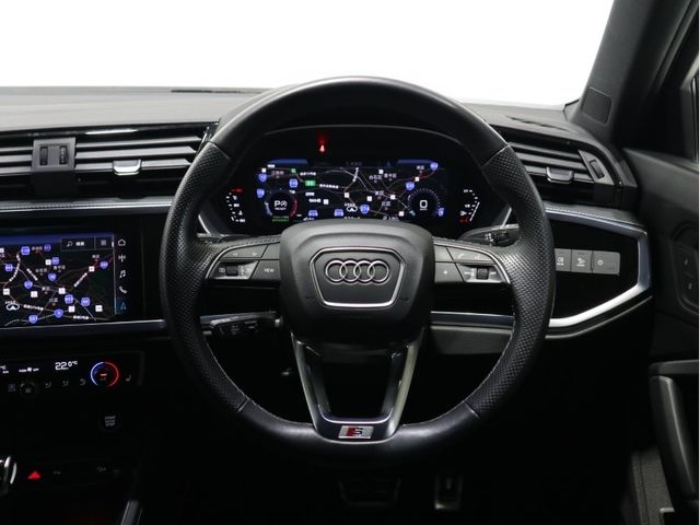 Audi Q3 2021-03 192246-10