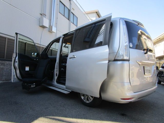 Nissan SERENA 2013-06 408-0