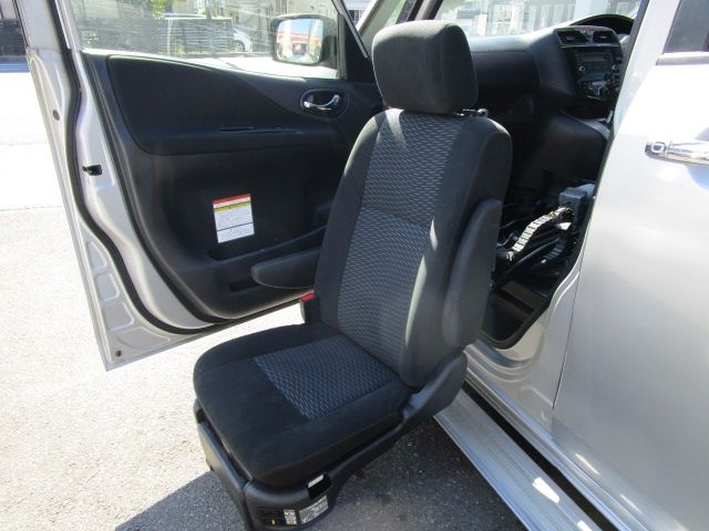 Nissan SERENA 2013-06 408-17
