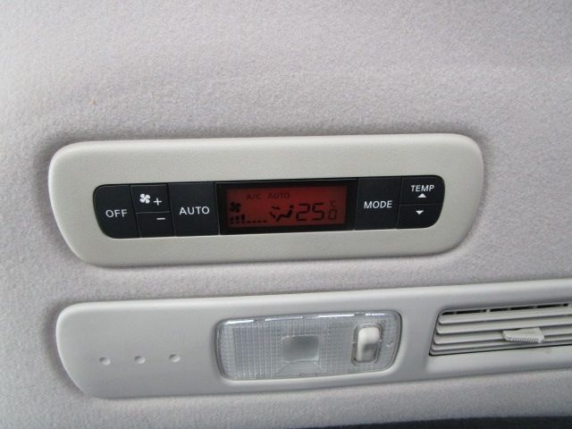 Nissan SERENA 2013-06 408-19
