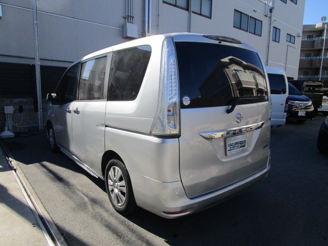 Nissan SERENA 2013-06 408-5