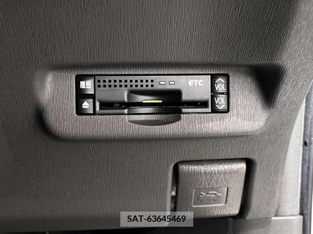 Toyota PRIUS 2011-01 366564-19
