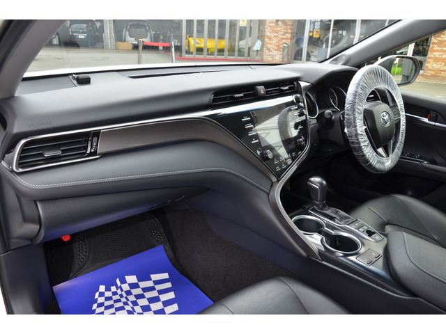 Toyota CAMRY HYBRID 2020-01 8935-14