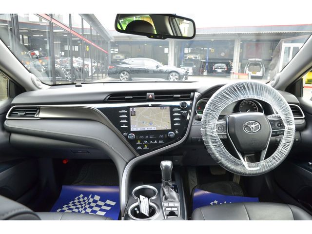 Toyota CAMRY HYBRID 2020-01 8935-6