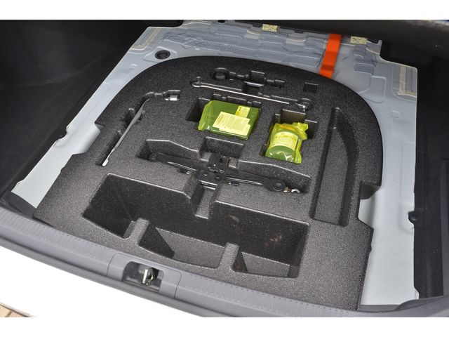Toyota CAMRY HYBRID 2020-01 8935-19