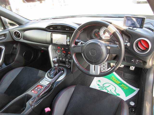Toyota 86 2012-11 12072-1