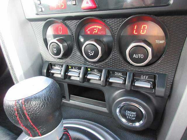 Toyota 86 2012-11 12072-6