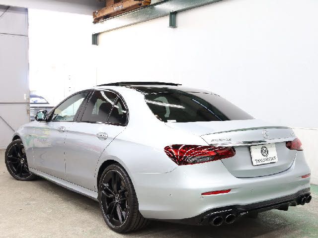 Amg E-CLASS 2021-03 181238-14