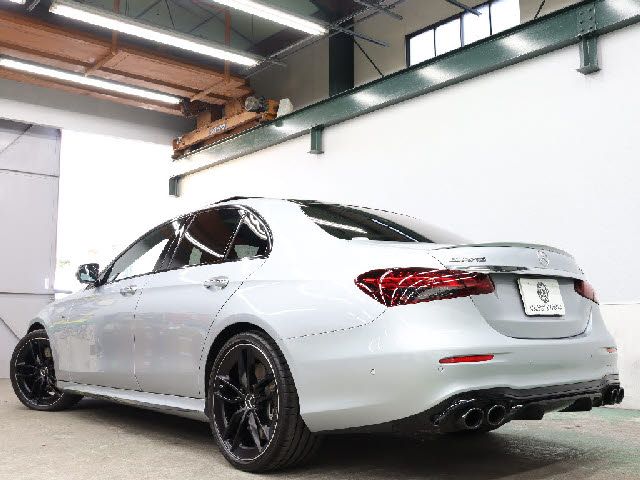 Amg E-CLASS 2021-03 181238-2