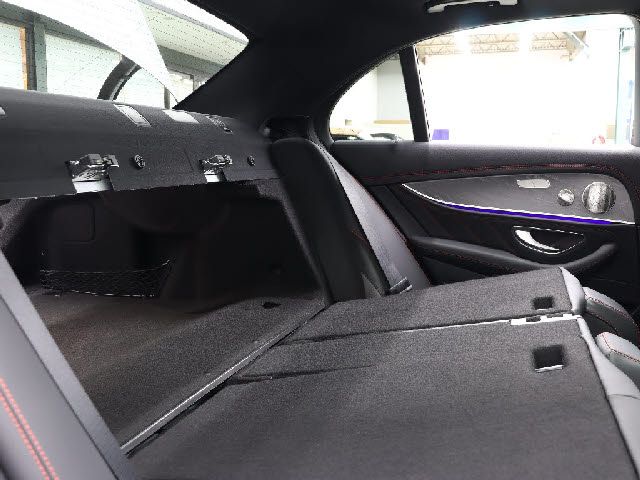 Amg E-CLASS 2021-03 181238-21
