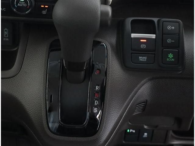 Honda N BOX 2023-05 189888-6