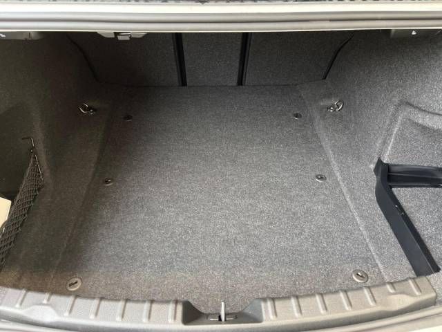 Bmw 3 SERIES 2017-09 183837-12