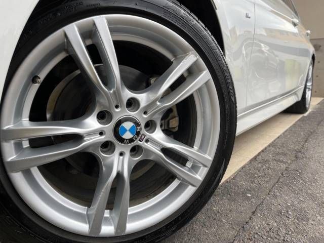 Bmw 3 SERIES 2017-09 183837-14