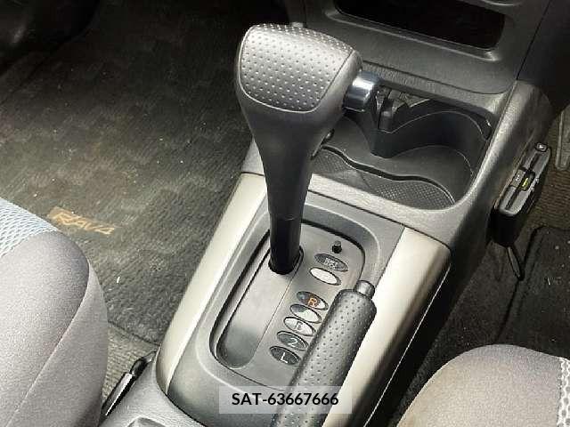 Toyota RAV4 2005-04 398067-4