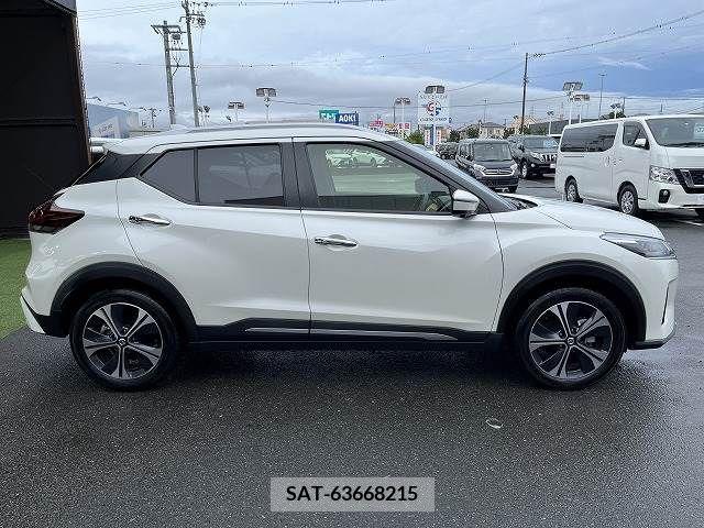 Nissan KICKS 2022-01 314975-16
