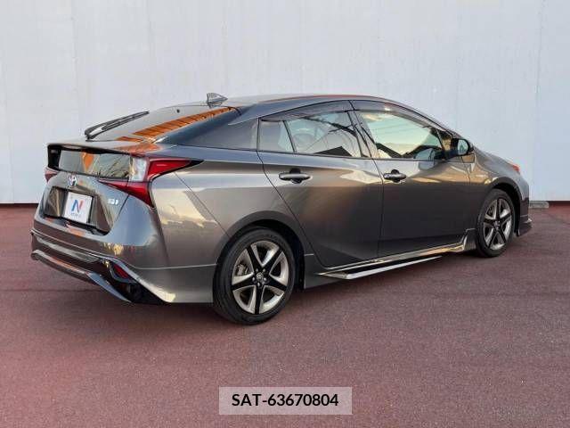 Toyota PRIUS 2019-03 393429-18