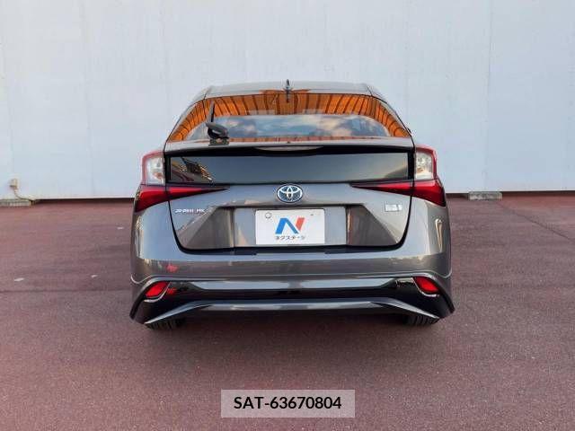 Toyota PRIUS 2019-03 393429-16