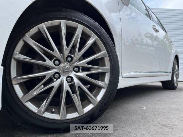 Lexus HS 2014-07 299790-13