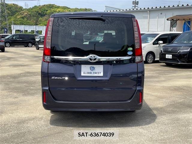 Toyota ESQUIRE 2017-02 271187-12