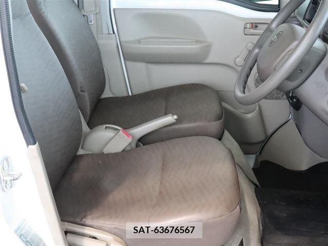 Nissan CLIPPER 2016-04 302164-9