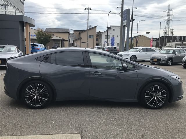Toyota PRIUS 2023-06 19606-5