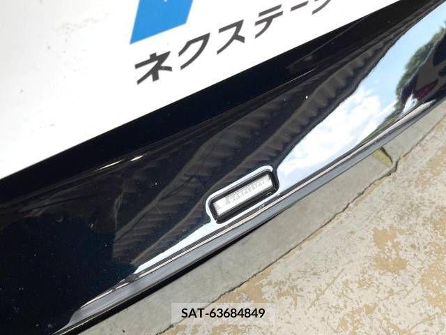 Toyota PRIUS 2018-03 393378-2