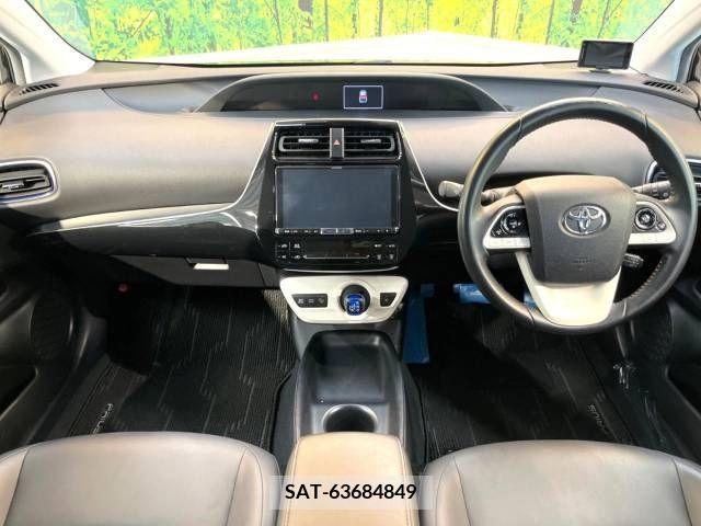 Toyota PRIUS 2018-03 393378-1