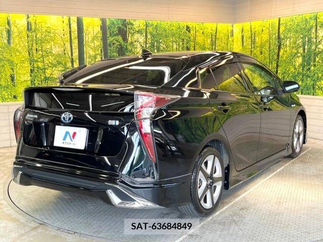 Toyota PRIUS 2018-03 393378-17