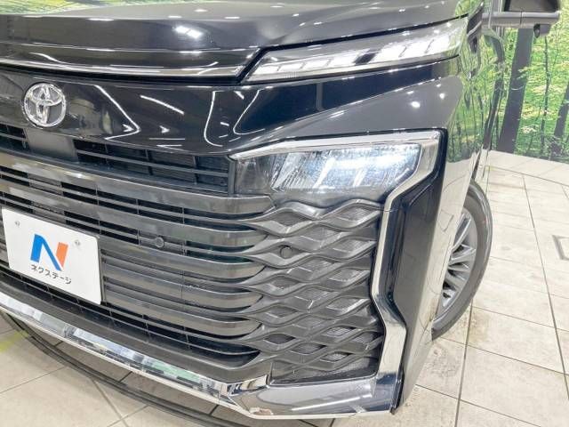 Toyota VOXY 2023-03 181742-13
