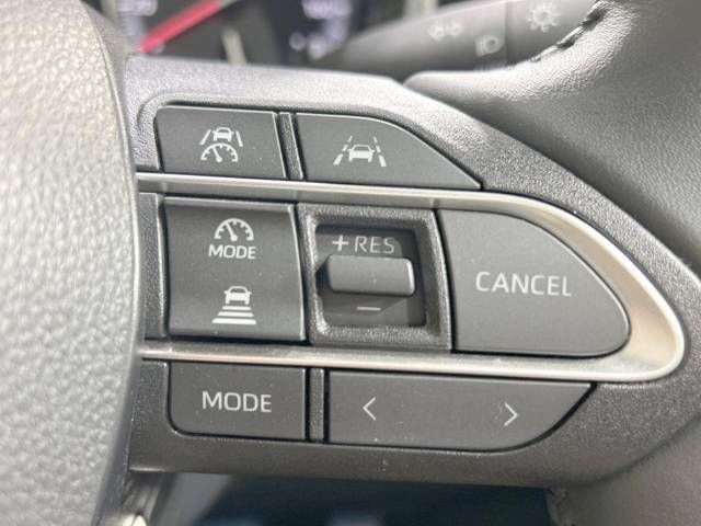 Toyota VOXY 2023-03 181742-4