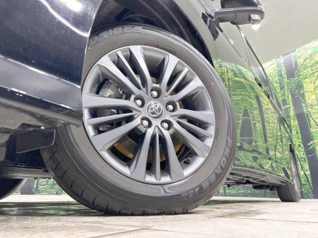 Toyota VOXY 2023-03 181742-14